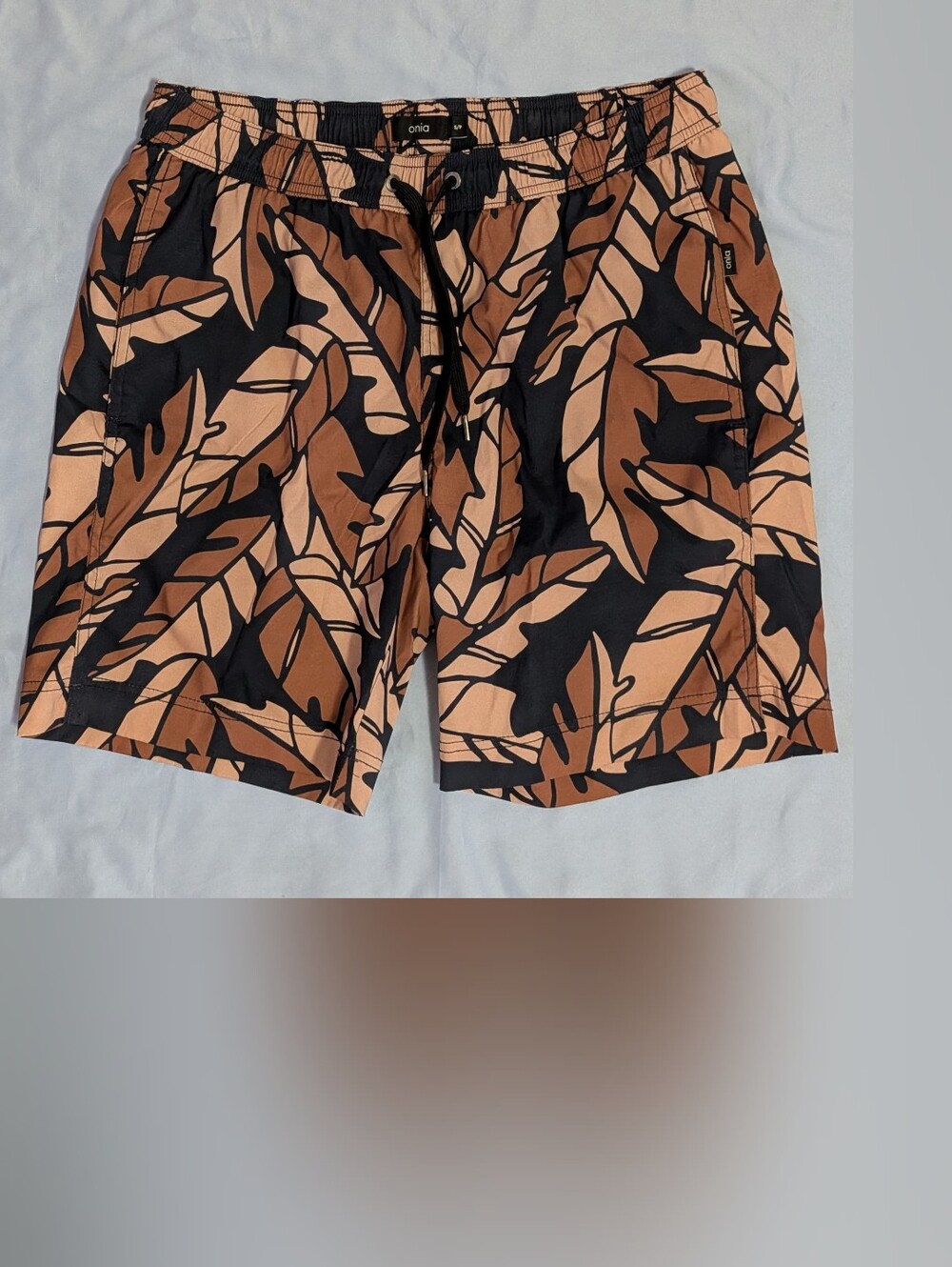 Onia The Charles Men’s Swim Trunks Size Small Brown Black Pink Tropical Leaf